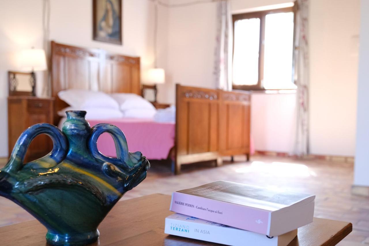 Masseria Crocco Montalbano Ionico Buitenkant foto