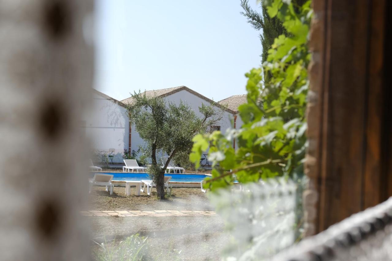 Masseria Crocco Montalbano Ionico Buitenkant foto